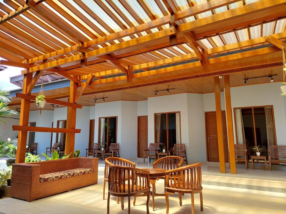 Oasis Hotel Ampana Екстер'єр фото